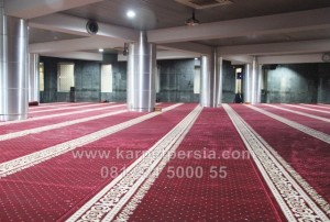 karpet sajadah masjid minimalis merah Sudirman Jakarta