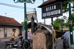 karpet masjid merah kotagede