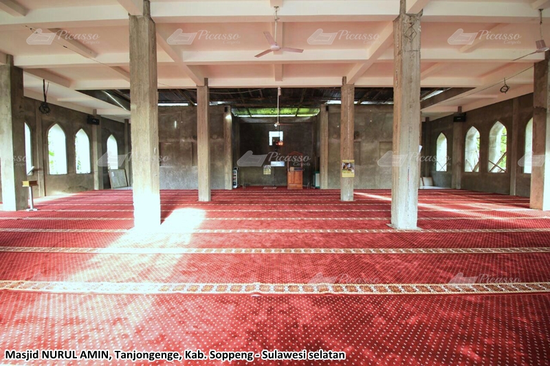 karpet masjid merah, soppeng, sulawesi selatan