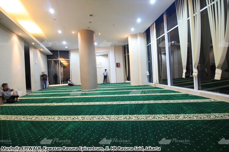karpet masjid hijau, rasuna said, jakarta