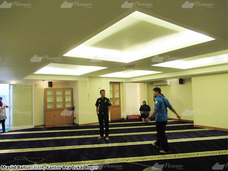 karpet masjid biru, kantor bea cukai bogor