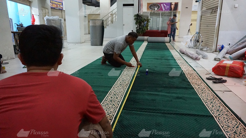 karpet masjid hijau, kutai barat