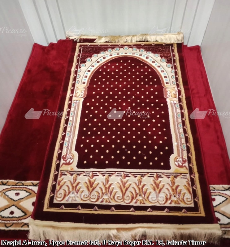 karpet masjid merah jakarta timur