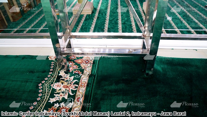 karpet masjid hijau