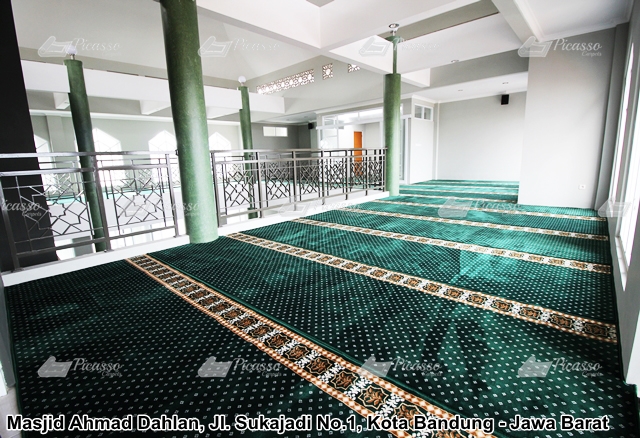 karpet masjid hijau bintik kuning minimalis