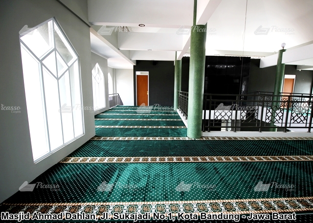 karpet masjid hijau bintik kuning minimalis
