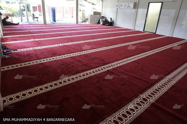 karpet masjid SMK MUHAMMADIYAH BANJARNEGARA